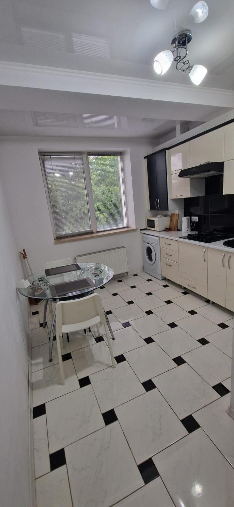 Apartment Testemiteanu *
